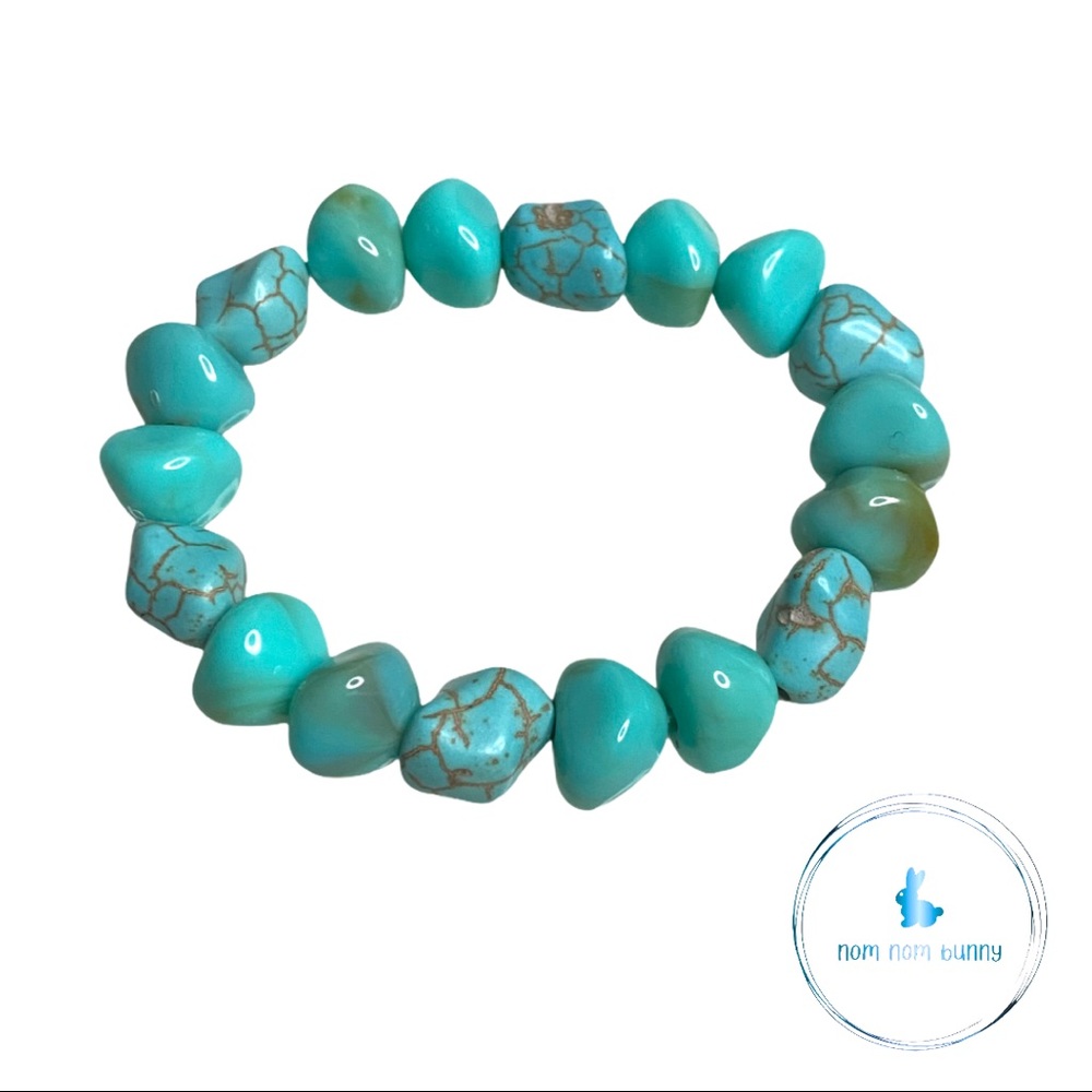 Slim Fit Brilliant Turquoise Beaded Bracelet